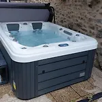 D'hote La Fessille Piscine Et 2 Personnes Проживание в семье Fayet-Ronaye