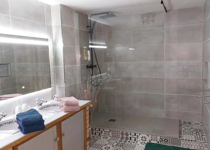 D'hote La Fessille Piscine Et 2 Personnes منزل للإقامة *