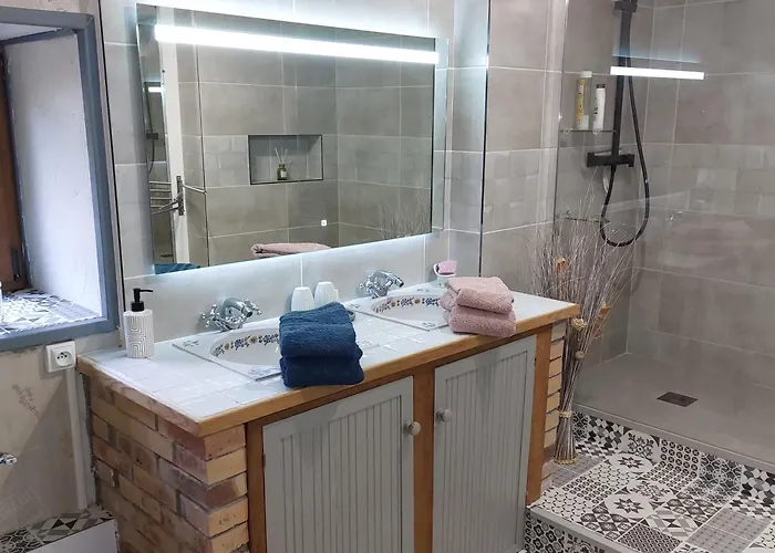 D'hote La Fessille Piscine Et 2 Personnes منزل للإقامة Fayet-Ronaye