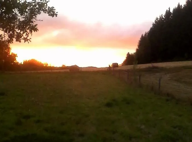 D'hote La Fessille Piscine Et 2 Personnes منزل للإقامة